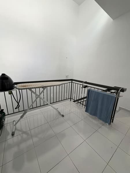 2-storey Terraced House for Sale in Taman Scientex Rawang (Rawang) - CK Sam - Balcony - PropertyGuru.com.my