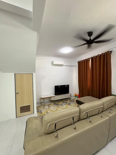 2-storey Terraced House for Sale in Taman Scientex Rawang (Rawang) - CK Sam - Living Room - PropertyGuru.com.my