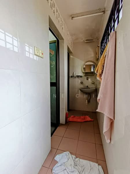 Taman Skudai untuk Untuk Dijual - RM 568,000, Feb 2026 - Bathroom - PropertyGuru.com.my