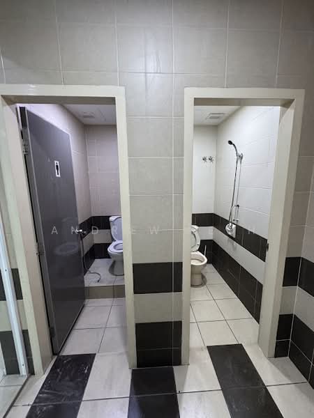 Shop / Office for Rent in Petaling Jaya (Selangor) - Andrew Neoh - Bathroom - PropertyGuru.com.my