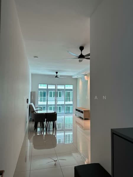 QuayWest Residence untuk Untuk Disewa - RM 2,350 /bulan, Feb 2026 - Living Room - PropertyGuru.com.my