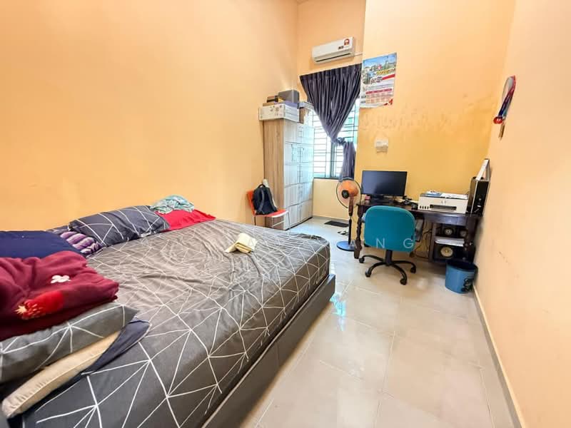 2-storey Terraced House for Sale in Taman Nusa Sentral (Iskandar Puteri (Nusajaya)) - Wallace Ang - Bedroom - PropertyGuru.com.my