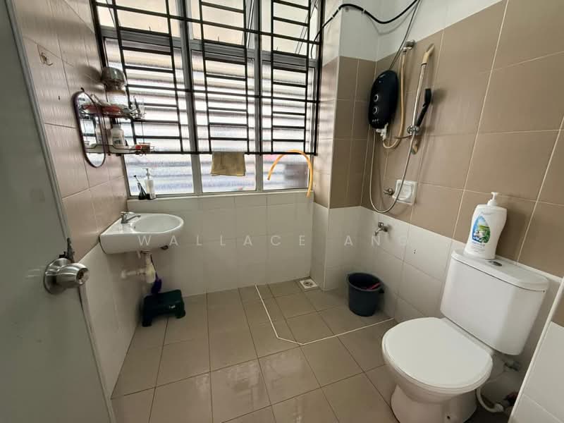 2-storey Terraced House for Sale in Taman Nusa Sentral (Iskandar Puteri (Nusajaya)) - Wallace Ang - Bathroom - PropertyGuru.com.my