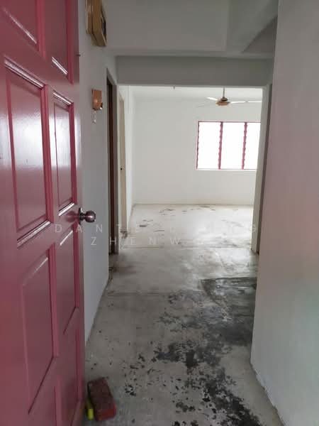 Flat for Sale at Taman Batu Permai - Dante Leong Zhenwen - Entrance - PropertyGuru.com.my