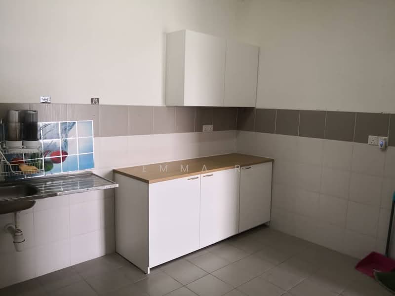 Service Residence for Sale at Garden @ One South - Emma R - Kitchen - PropertyGuru.com.my