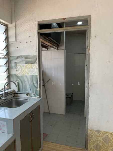Flat Taman Ungku Tun Aminah untuk Untuk Disewa - RM 750 /bulan, Feb 2026 - Kitchen - PropertyGuru.com.my