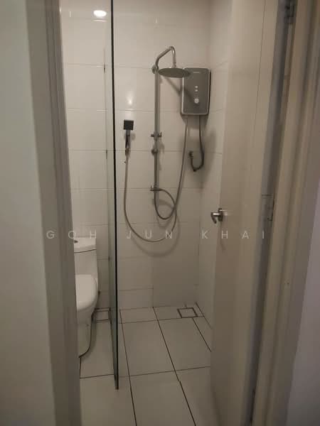 Service Residence for Rent at The Wave Residence - Goh Jun Khai - Bathroom - PropertyGuru.com.my