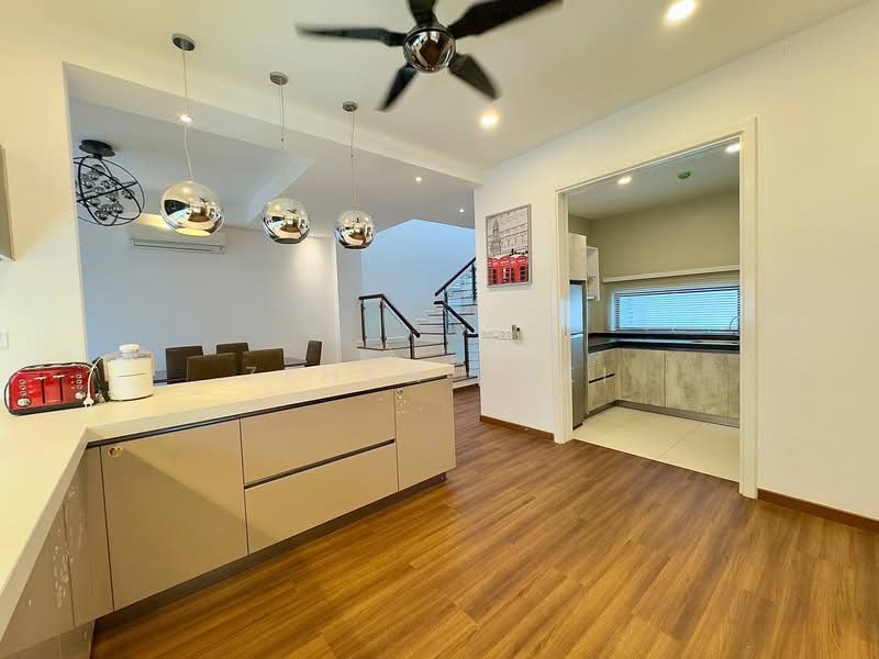 3-storey Terraced House for Sale in Cyberjaya (Selangor) - Zehan Zaki - Kitchen - PropertyGuru.com.my