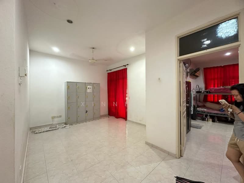 Semi-Detached House for Sale in Permatang Damar Laut (Batu Maung) - Xinnee . - Interior - PropertyGuru.com.my