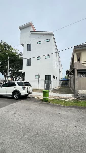 3-storey Terraced House for Sale in Desa Setapak (Wangsa Maju) - Jim Lee - Exterior - PropertyGuru.com.my