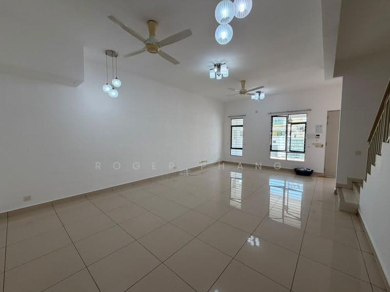 2-storey Terraced House for Sale in Setia Indah (Setia Alam) - Roger Phang - Living Room - PropertyGuru.com.my