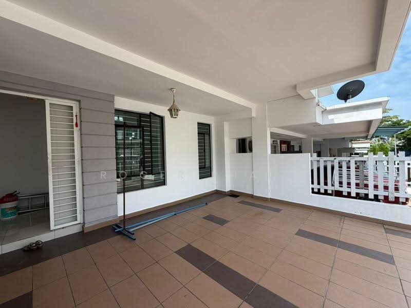 2-storey Terraced House for Sale in Setia Indah (Setia Alam) - Roger Phang - Exterior - PropertyGuru.com.my