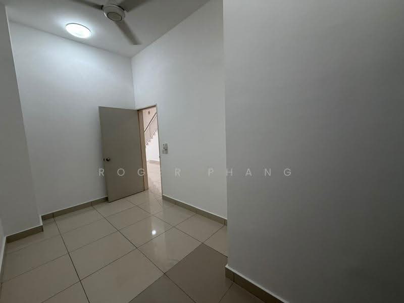 2-storey Terraced House for Sale in Setia Indah (Setia Alam) - Roger Phang - Interior - PropertyGuru.com.my