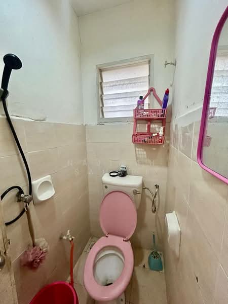 Rumah Teres 1 Tingkat untuk Dijual di Saujana (Selangor) - Najibah Sahari - Bathroom - PropertyGuru.com.my