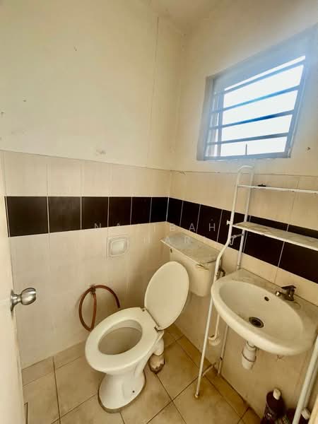 Rumah Teres 1 Tingkat untuk Dijual di Saujana (Selangor) - Najibah Sahari - Bathroom - PropertyGuru.com.my