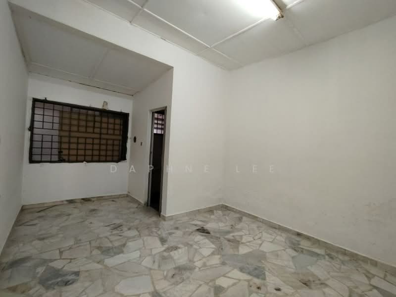 Terraced House for Rent in Taman Johor Jaya (Johor Bahru) - Daphne Lee - Interior - PropertyGuru.com.my