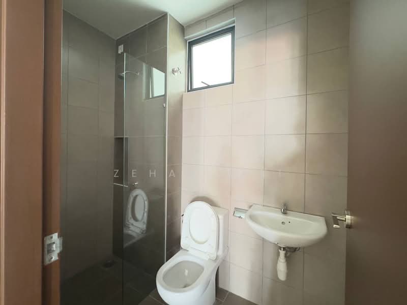 2-storey Terraced House for Sale in Sepang (Selangor) - Zehan Zaki - Bathroom - PropertyGuru.com.my