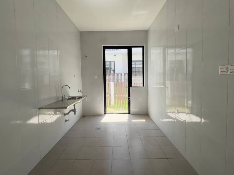 2-storey Terraced House for Sale in Sepang (Selangor) - Zehan Zaki - PropertyGuru.com.my
