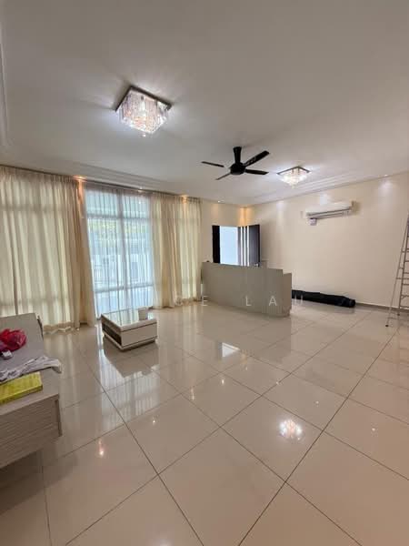 2-storey Terraced House for Rent in Taman Mount Austin (Tebrau) - Grace Lau - Living Room - PropertyGuru.com.my