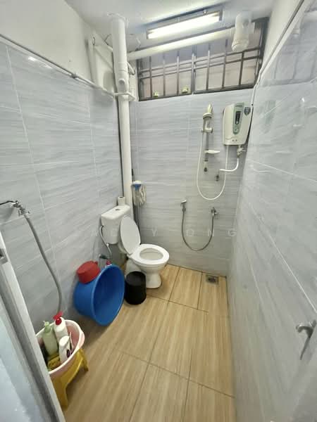 Taman Putri Kulai untuk Untuk Dijual - RM 115,000, Feb 2026 - Bathroom - PropertyGuru.com.my