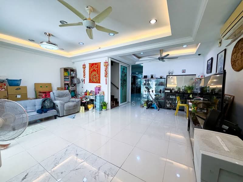 2-storey Terraced House for Sale in Taman Mutiara Indah (Puchong) - Najibah Sahari - Living Room - PropertyGuru.com.my