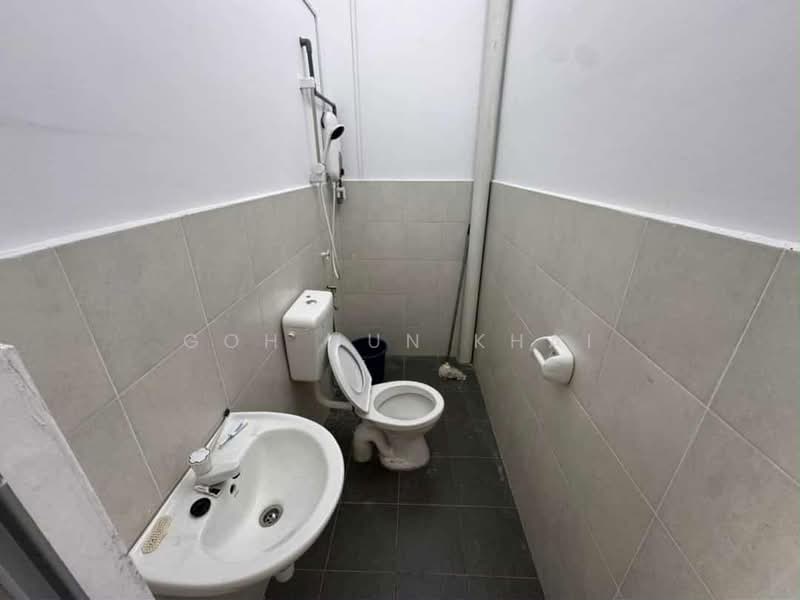 2-storey Terraced House for Rent in Durian Tunggal (Melaka) - Goh Jun Khai - Bathroom - PropertyGuru.com.my