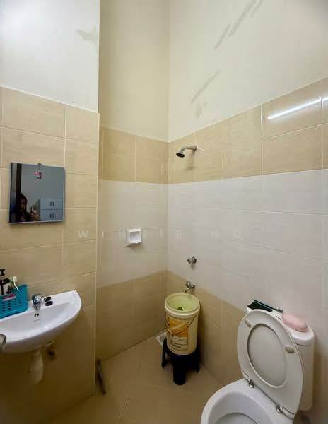 2-storey Terraced House for Sale in Bandar Dato Onn (Tebrau) - Winnie Ng - Bathroom - PropertyGuru.com.my