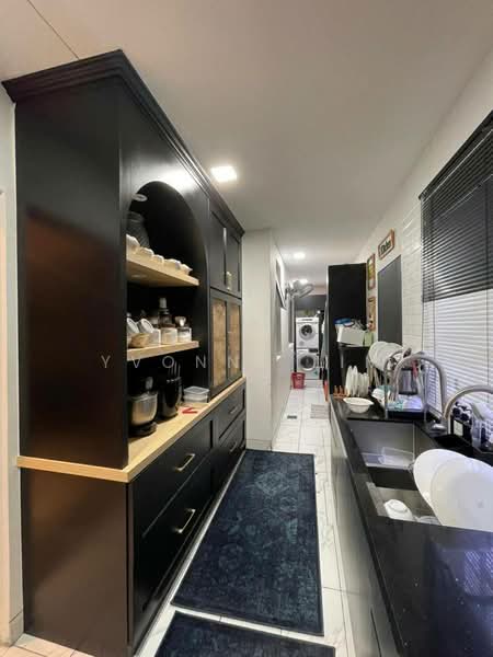 2-storey Terraced House for Sale in Taman Glenmarie (Johor Bahru) - Yvonne Lim - Kitchen - PropertyGuru.com.my