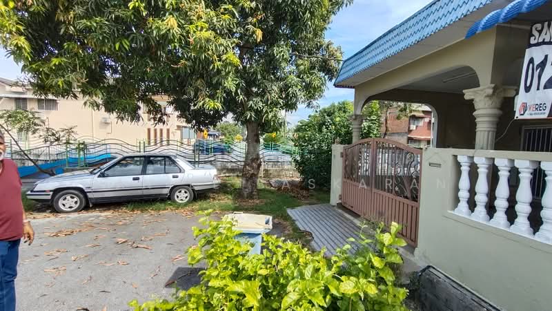 Rumah Teres 1 Tingkat untuk Dijual di Taman Seri (Banting) - Daniel Baskaran - PropertyGuru.com.my