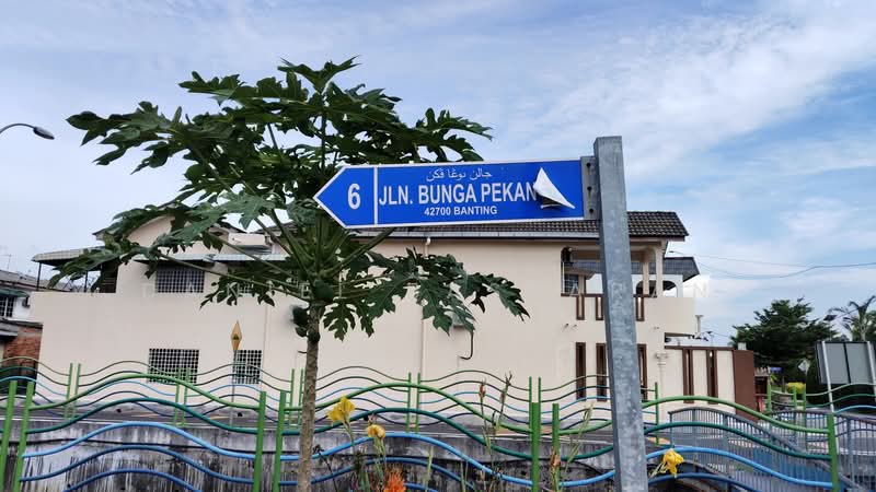 Rumah Teres 1 Tingkat untuk Dijual di Taman Seri (Banting) - Daniel Baskaran - PropertyGuru.com.my