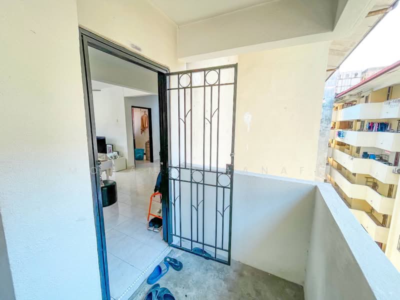 Pangsapuri Carlina untuk Untuk Dijual - RM 320,000, Feb 2026 - Balcony - PropertyGuru.com.my