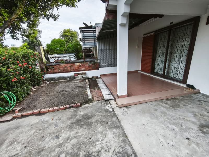 1-storey Terraced House for Rent in Petaling Jaya (Selangor) - Jay Ng - Exterior - PropertyGuru.com.my
