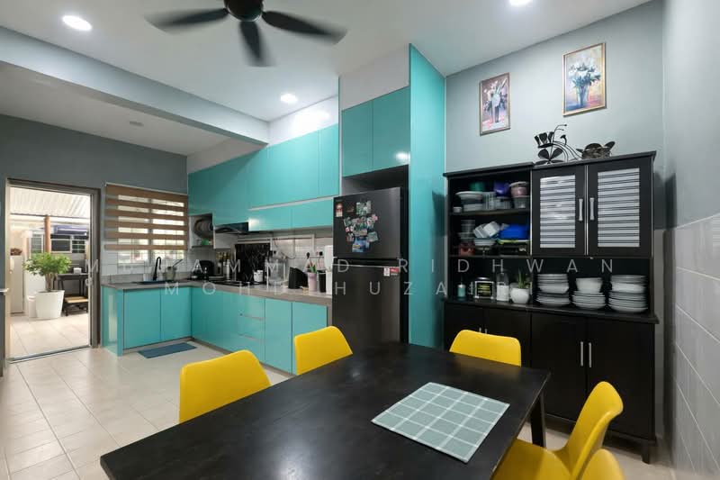 2-storey Terraced House for Sale in Bandar Tasik Puteri (Rawang) - Muhammad Ridhwan Mohd Huzairi - Kitchen - PropertyGuru.com.my