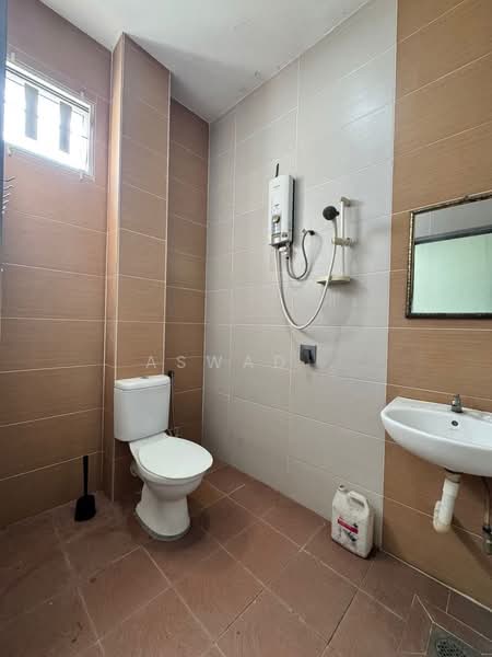 Bungalow for Sale in Bertam Perdana 2 (Kepala Batas) - Aswad . - Bathroom - PropertyGuru.com.my