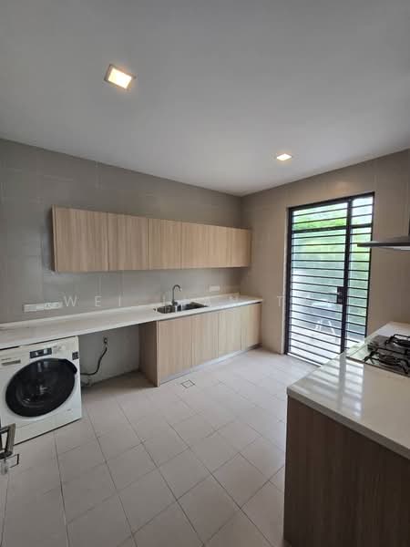 Semi-Detached House for Rent in Leisure Farm (Gelang Patah) - Wei Jian Tan - Kitchen - PropertyGuru.com.my