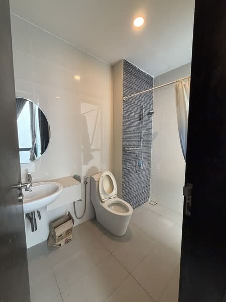 Terraced House for Rent in Damansara Perdana (Selangor) - Ryan Swe - Bathroom - PropertyGuru.com.my