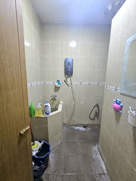 Taman teluk pulai untuk Untuk Dijual - RM 450,000, Feb 2026 - Bathroom - PropertyGuru.com.my