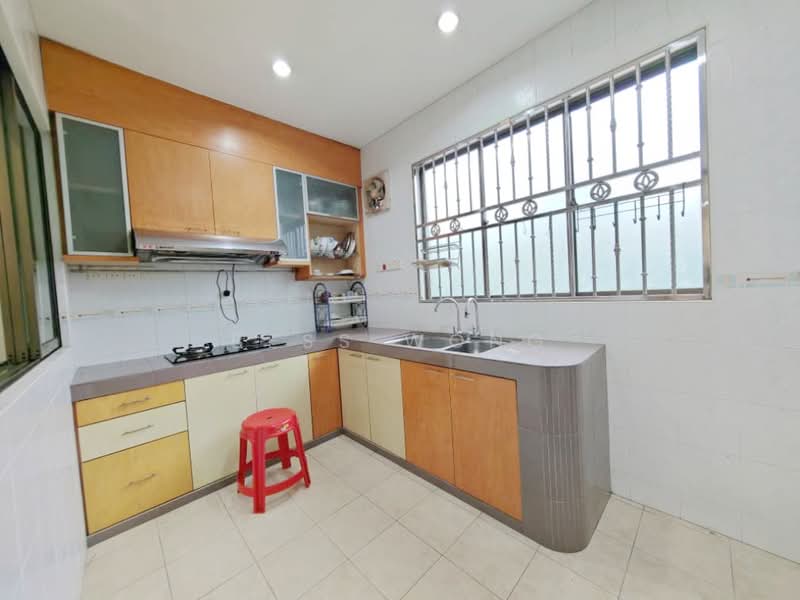 2-storey Terraced House for Sale in Johor Bahru (Johor) - Bess Wong - Kitchen - PropertyGuru.com.my