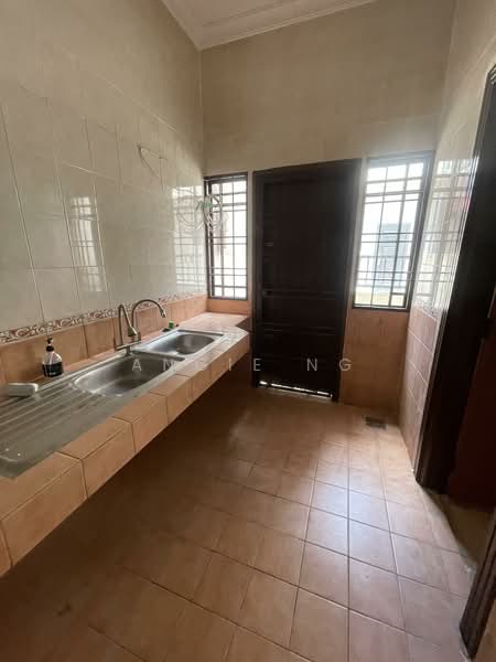 Subang jaya putra heights untuk Untuk Disewa - RM 2,300 /bulan, Mac 2026 - Kitchen - PropertyGuru.com.my