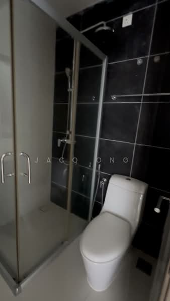 Condominium for Sale at Kings Bay @ Country Garden Danga Bay - JacQ Ong - Bathroom 2 - PropertyGuru.com.my