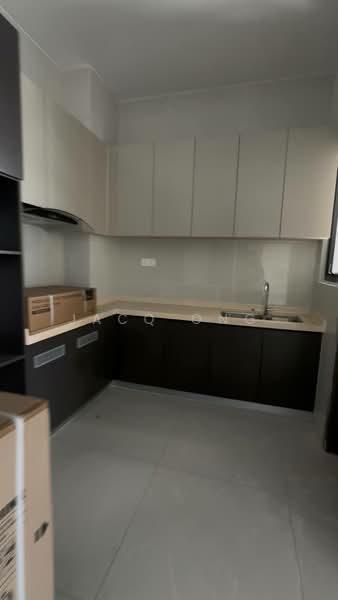 Condominium for Sale at Kings Bay @ Country Garden Danga Bay - JacQ Ong - Kitchen - PropertyGuru.com.my