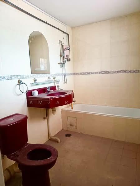 2-storey Terraced House for Sale in Bandar Baru Bangi (Selangor) - Amzar Faiz - Bathroom - PropertyGuru.com.my