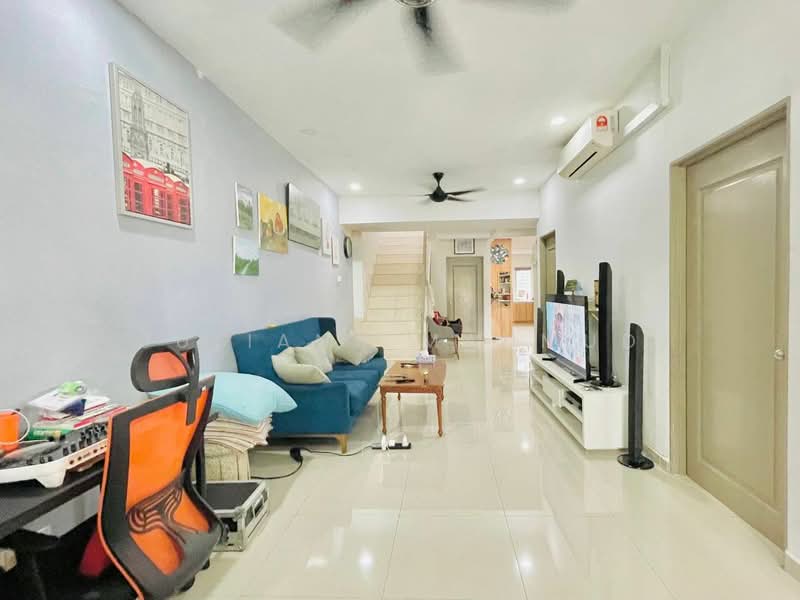 Rumah Teres 1.5 Tingkat untuk Dijual di Petaling Jaya (Selangor) - Juliana Mahmud - Living Room - PropertyGuru.com.my