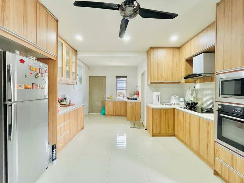 Rumah Teres 1.5 Tingkat untuk Dijual di Petaling Jaya (Selangor) - Juliana Mahmud - Kitchen - PropertyGuru.com.my