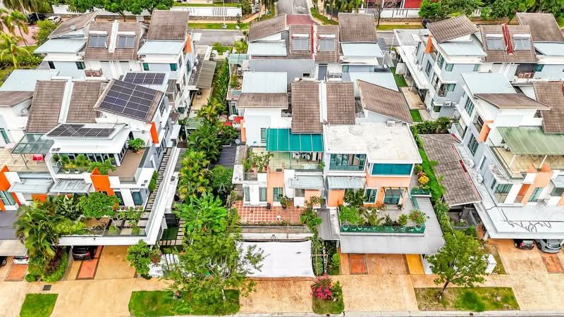 Semi-Detached House for Sale in Bandar Baru Bangi (Selangor) - Ilman Nahri - Exterior - PropertyGuru.com.my