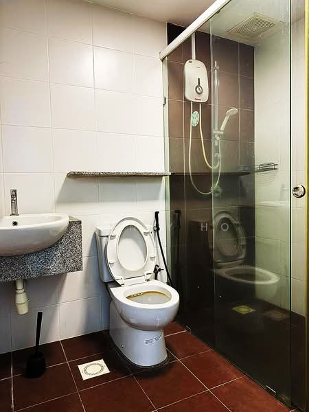 Servis Apartment untuk Disewa di Pacific Place - Kennly Ho - Bathroom - PropertyGuru.com.my