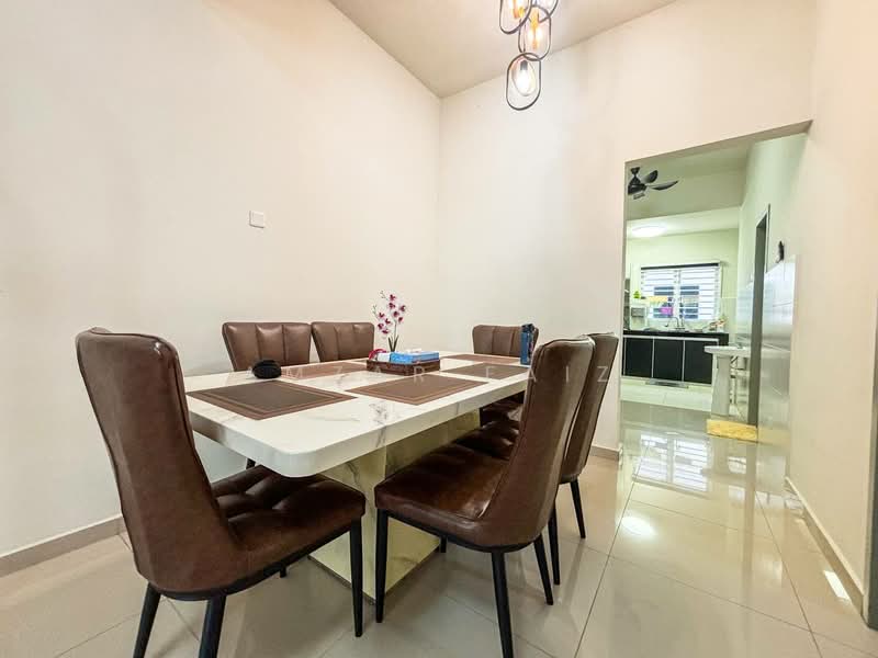 2-storey Terraced House for Sale in Bandar Baru Salak Tinggi (Sepang) - Amzar Faiz - Dining Room - PropertyGuru.com.my