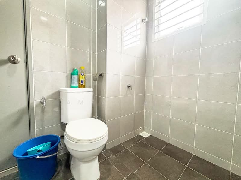 2-storey Terraced House for Sale in Bandar Baru Salak Tinggi (Sepang) - Amzar Faiz - Bathroom - PropertyGuru.com.my