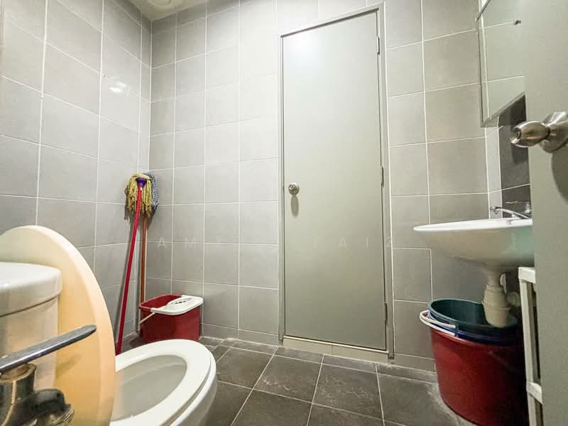 2-storey Terraced House for Sale in Bandar Baru Salak Tinggi (Sepang) - Amzar Faiz - Bathroom - PropertyGuru.com.my