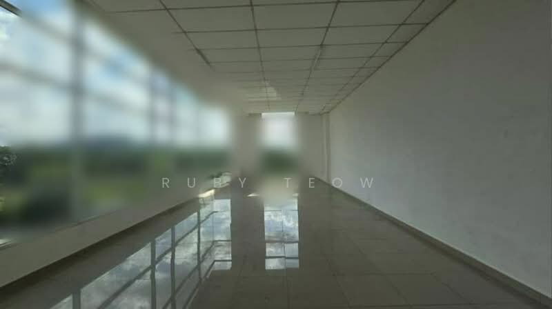 Perindustrian SiLC Gelang Patah - 3 Storey Semi-Detached Factory for Sale or Rent untuk Untuk Dijual - RM 5,800,000, Mac 2026 - Corridor - PropertyGuru.com.my